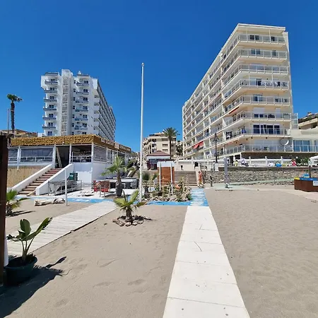 Tinoko Apartament In La Carihuela Beach Torremolinos Exterior photo